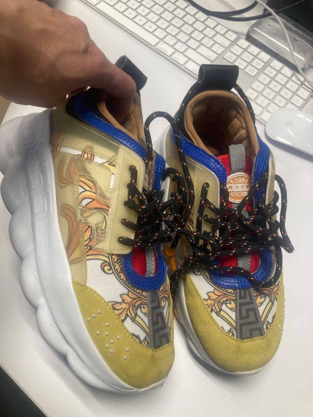 Versace chain reaction sneakers EU39 US8.5 cute - Picture 9 of 10